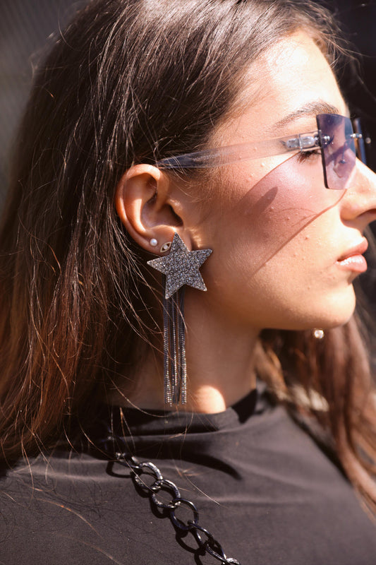 Shooting Star in Black