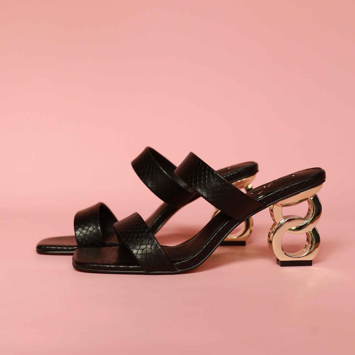 Lilian Heel